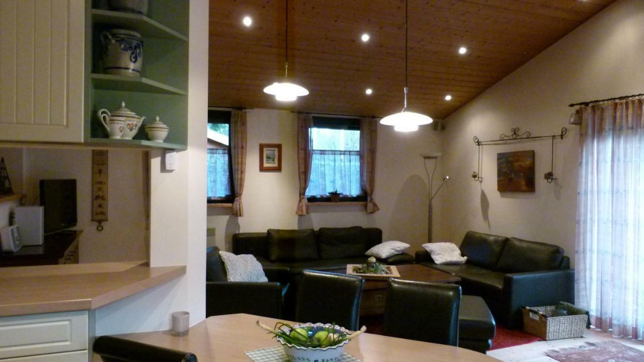 Ferienhaus zwischen Wald und See Möhnesee Exterior foto